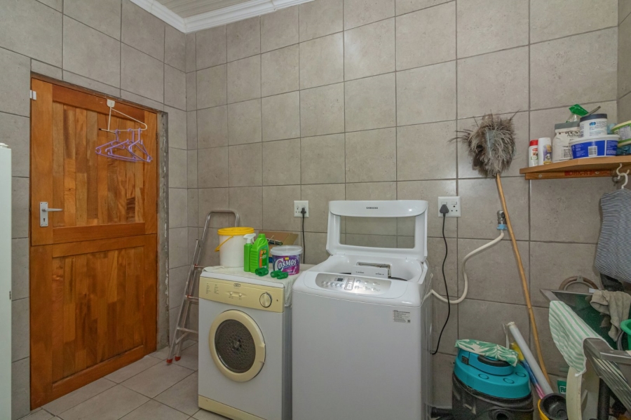 4 Bedroom Property for Sale in Suidrand Free State